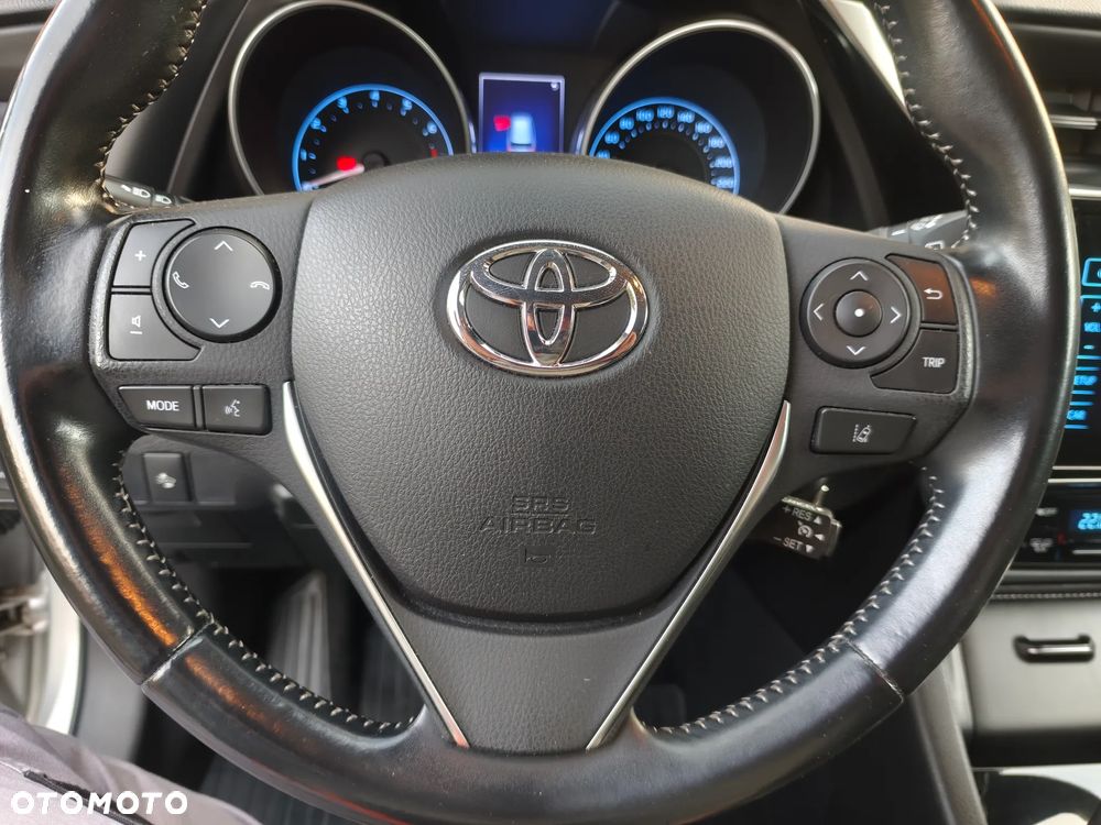 Toyota Auris 1.6 Dynamic - 27