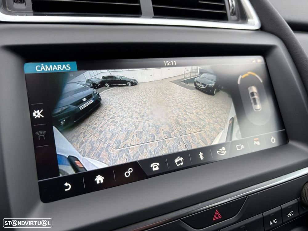 Jaguar E-Pace 2.0 i4D R-Dynamic - 40