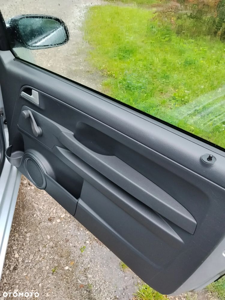 Volkswagen Fox - 17
