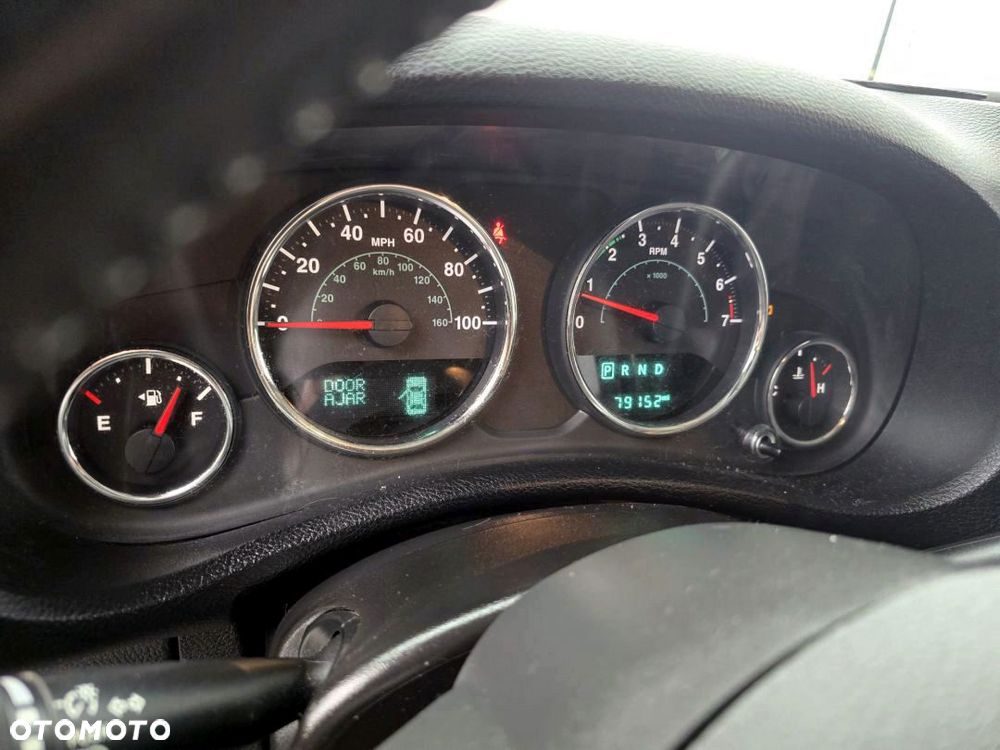 Jeep Wrangler 3.6 Unlim Sahara - 22