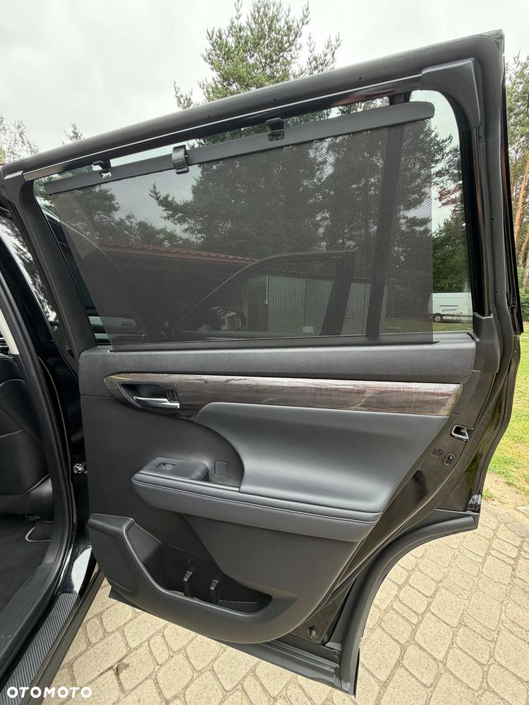 Toyota Highlander 2.5 Hybrid Executive - 23