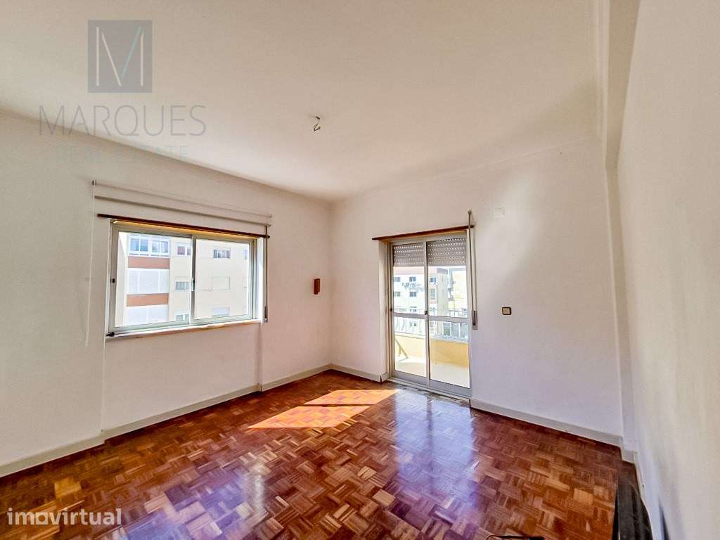 Apartamento T2 com Arrecadação em Casais de Mem Martins - Rio de Mouro - Grande imagem: 5/14