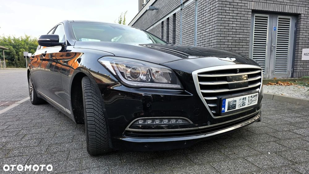 Hyundai Genesis 3.8 V6 GDI - 2