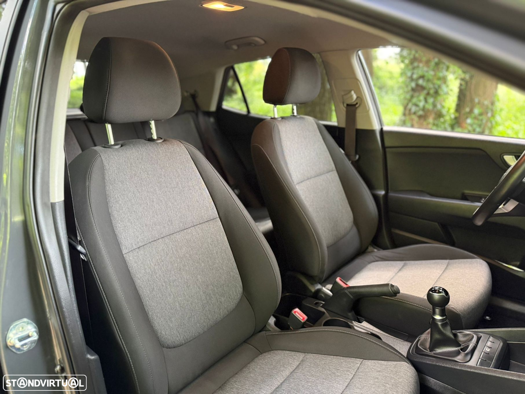 Kia Stonic 1.2 Dynamic - 33
