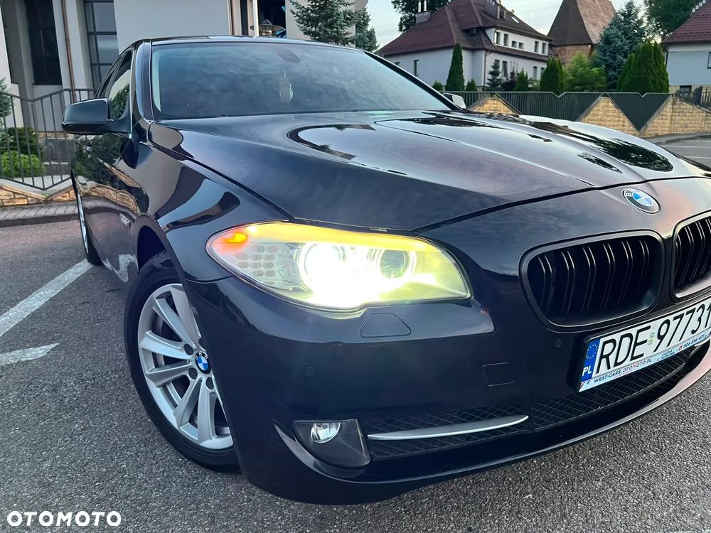 BMW Seria 5 520d Luxury Line - 13
