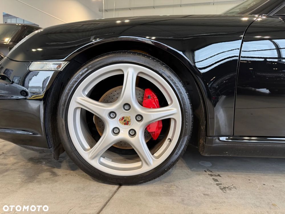 Porsche 911 Carrera S - 10