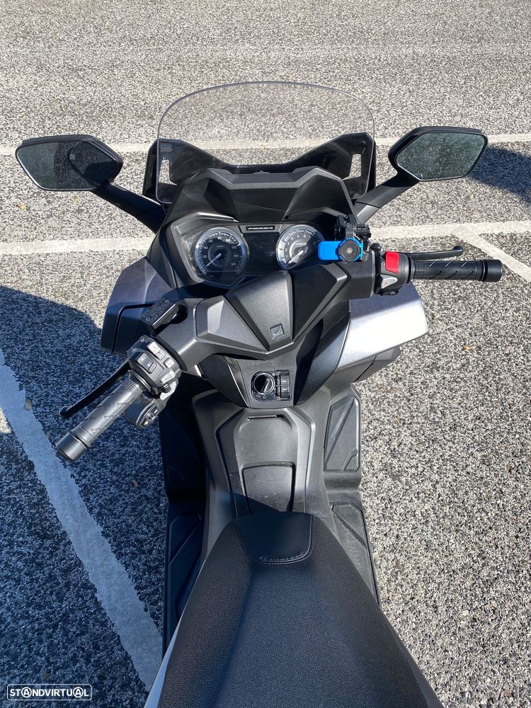 Honda Forza - 10