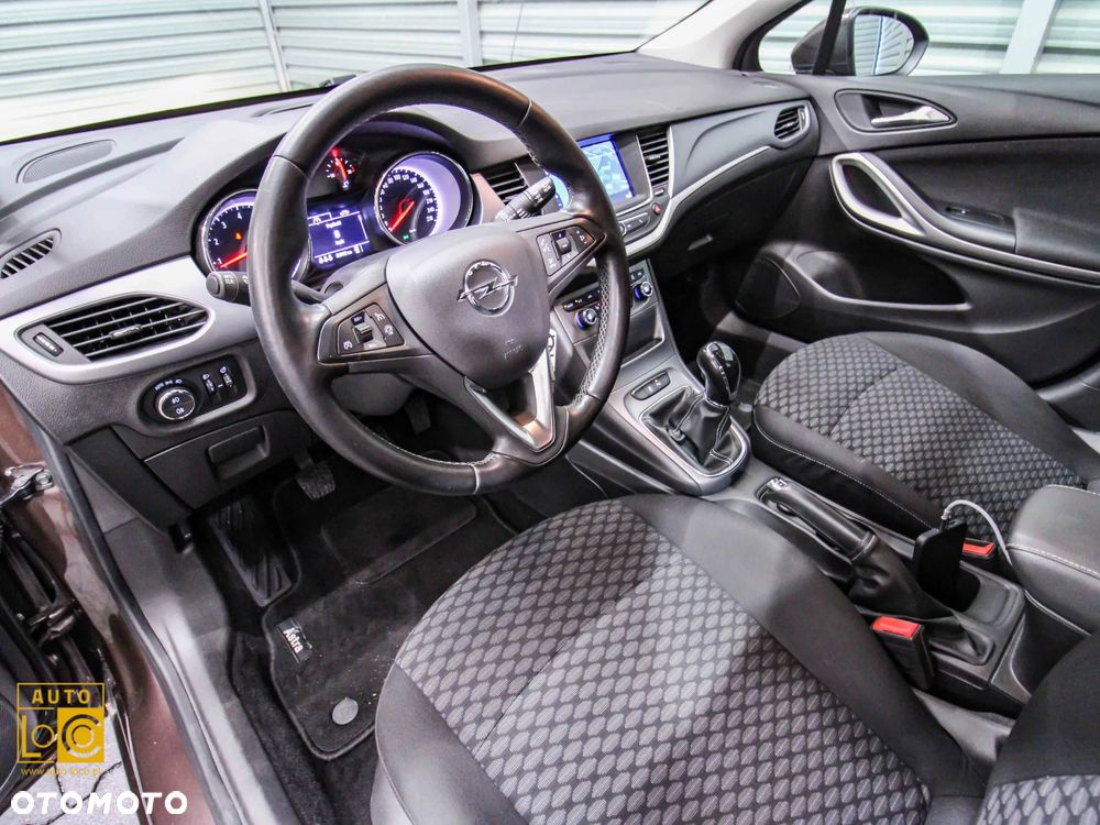 Opel Astra 1.4 T Enjoy - 17