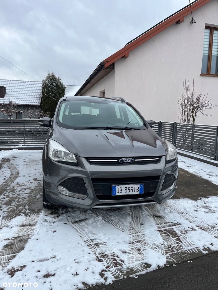 Ford Kuga - 10