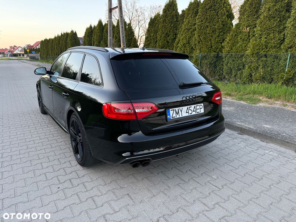 Audi A4 Avant 2.0 TDI DPF quattro S line Sportpaket - 5