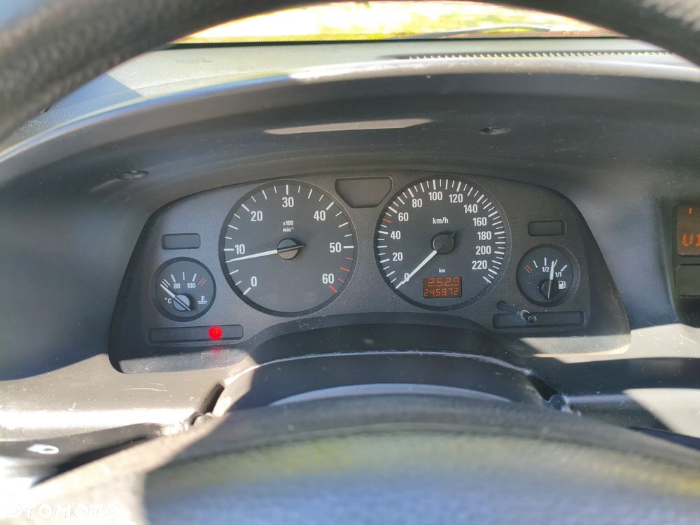 Opel Zafira 2.2 DTI Njoy - 3