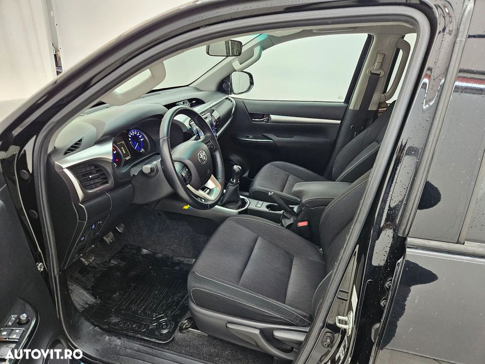 Toyota Hilux - 6