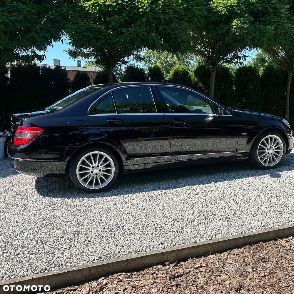 Mercedes-Benz Klasa C 220 CDI DPF Automatik BlueEFFICIENCY Avantgarde - 5