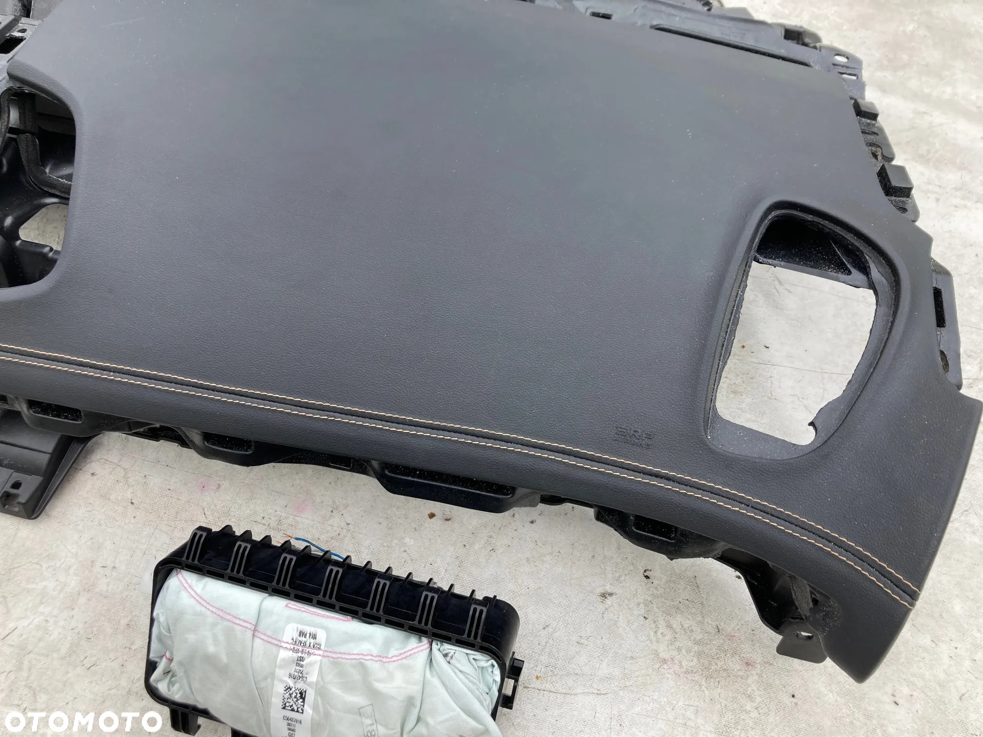 RENAULT ESPACE V 5 DESKA KONSOLA KOKPIT PULPIT PÓŁKA PARAPET BRĄZOWA NIĆ AIRBAG PODUSZKI POWIETRZNE KIEROWCY PASAŻERA PODUSZKA POWIETRZNA PASY PAS NAPINACZ DOPINACZ NAPINACZE DOPINACZE  KURTYNA KURTYNY AIR BAG FOTELA W FOTEL    szyta - 8