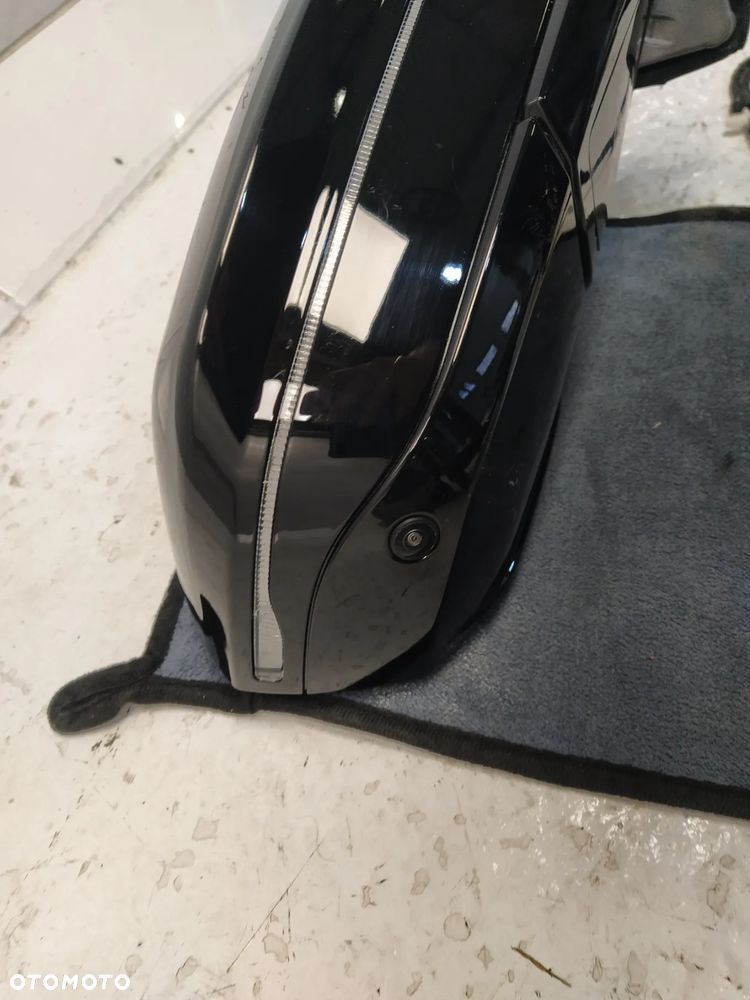 BMW 7 G70 M-POWER LUSTERKO ZEWNĘTRZNE PRAWE ASFERYCZNE ASYSTENT FOTOCHROM KAMERA 9+8+1 PIN KOMPLETNE UK ORYGINAŁ - 9