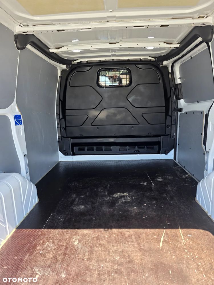Ford FORD TRANSIT CUSTOM 2,0 TDCI 130 KONNY L1H1 KLIMA LEDY GWARANCJA BOGATE WYPOSAŻENIE - 36