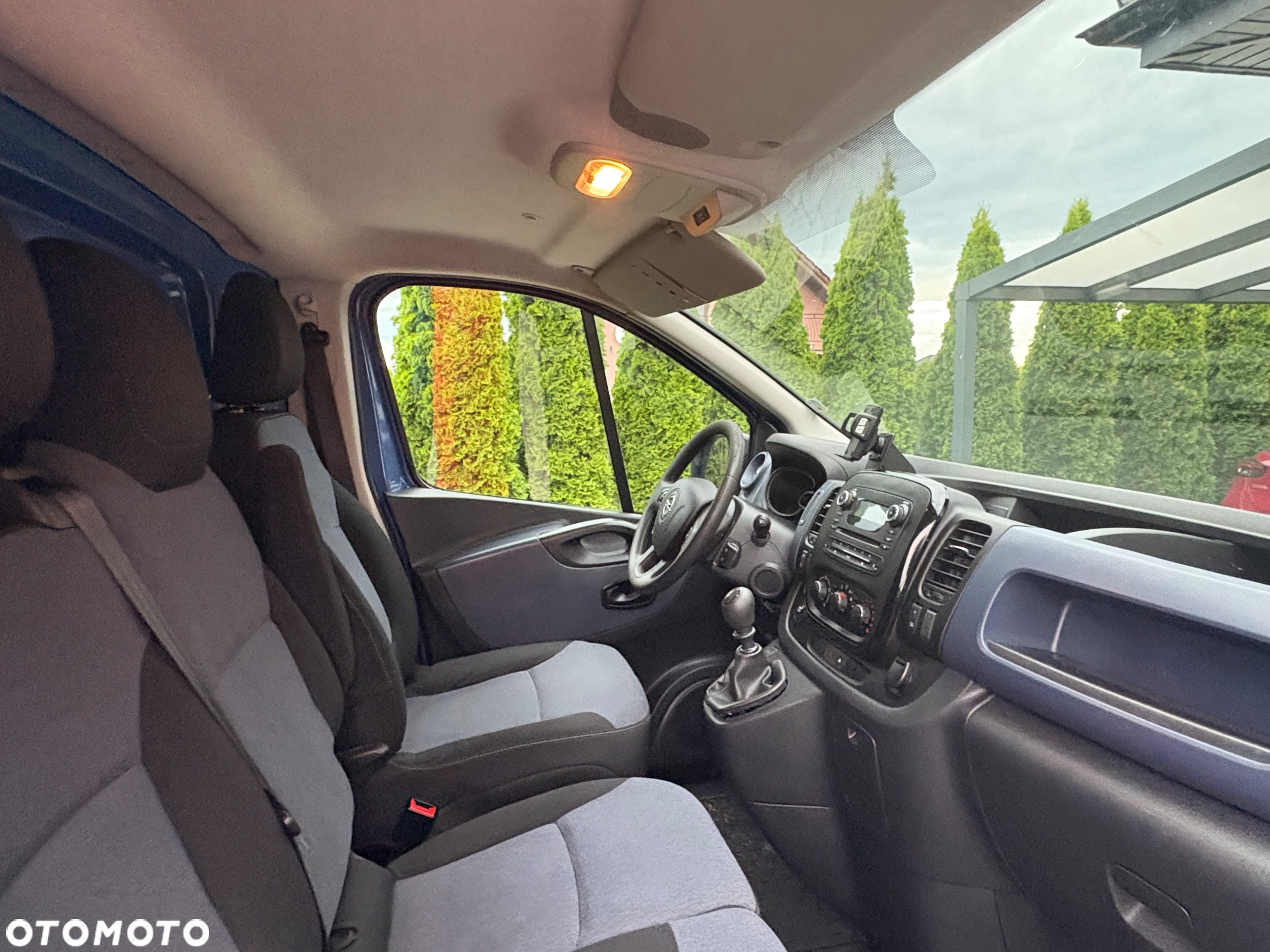 Opel VIVARO - 10