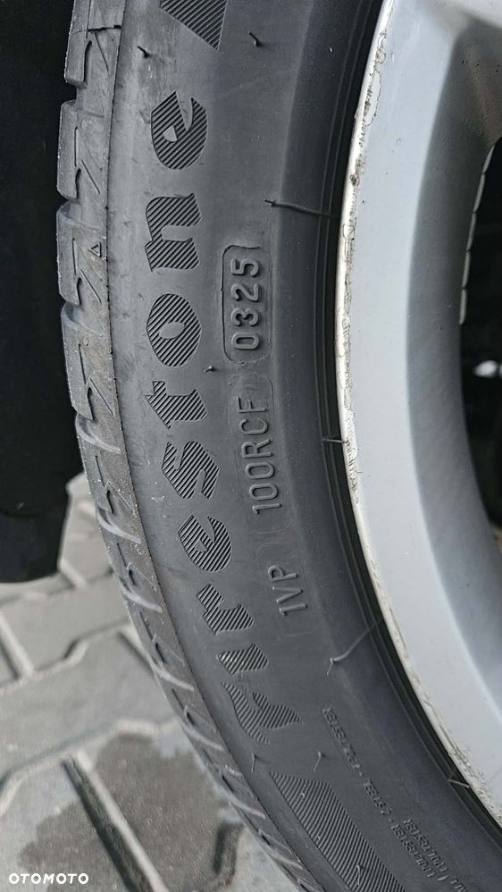 Volvo V50 D2 R-Design - 26