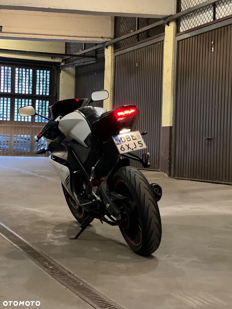 Yamaha YZF - 12