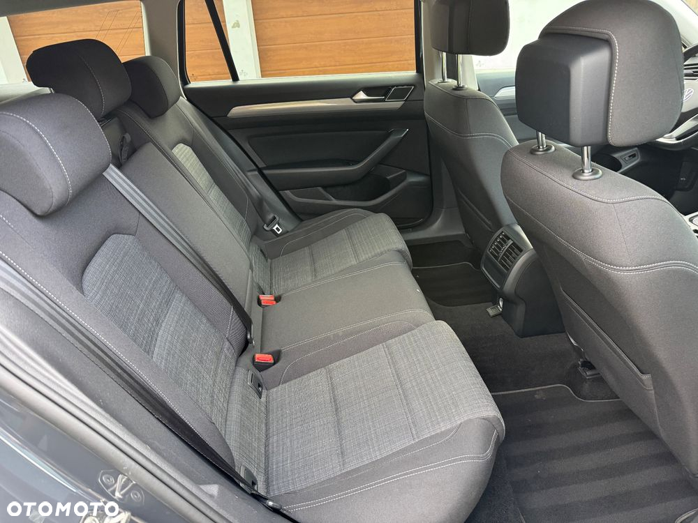 Volkswagen Passat 2.0 TDI EVO Business - 15