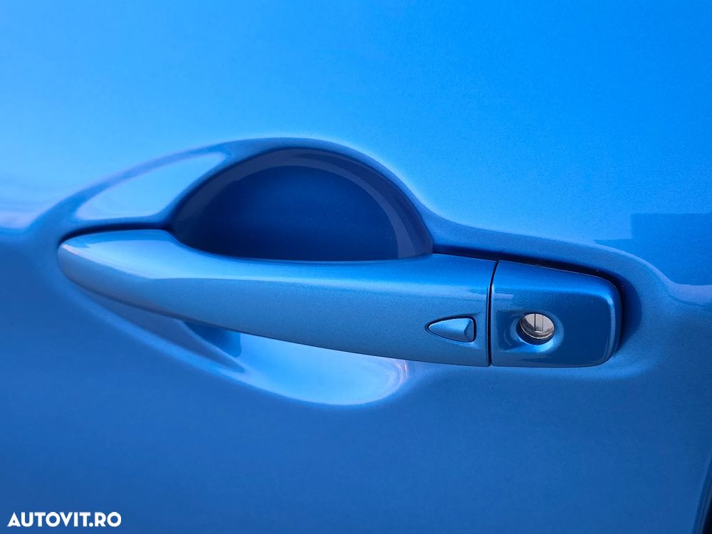 Nissan Qashqai 1.6 DCI Xtronic TEKNA+ - 11