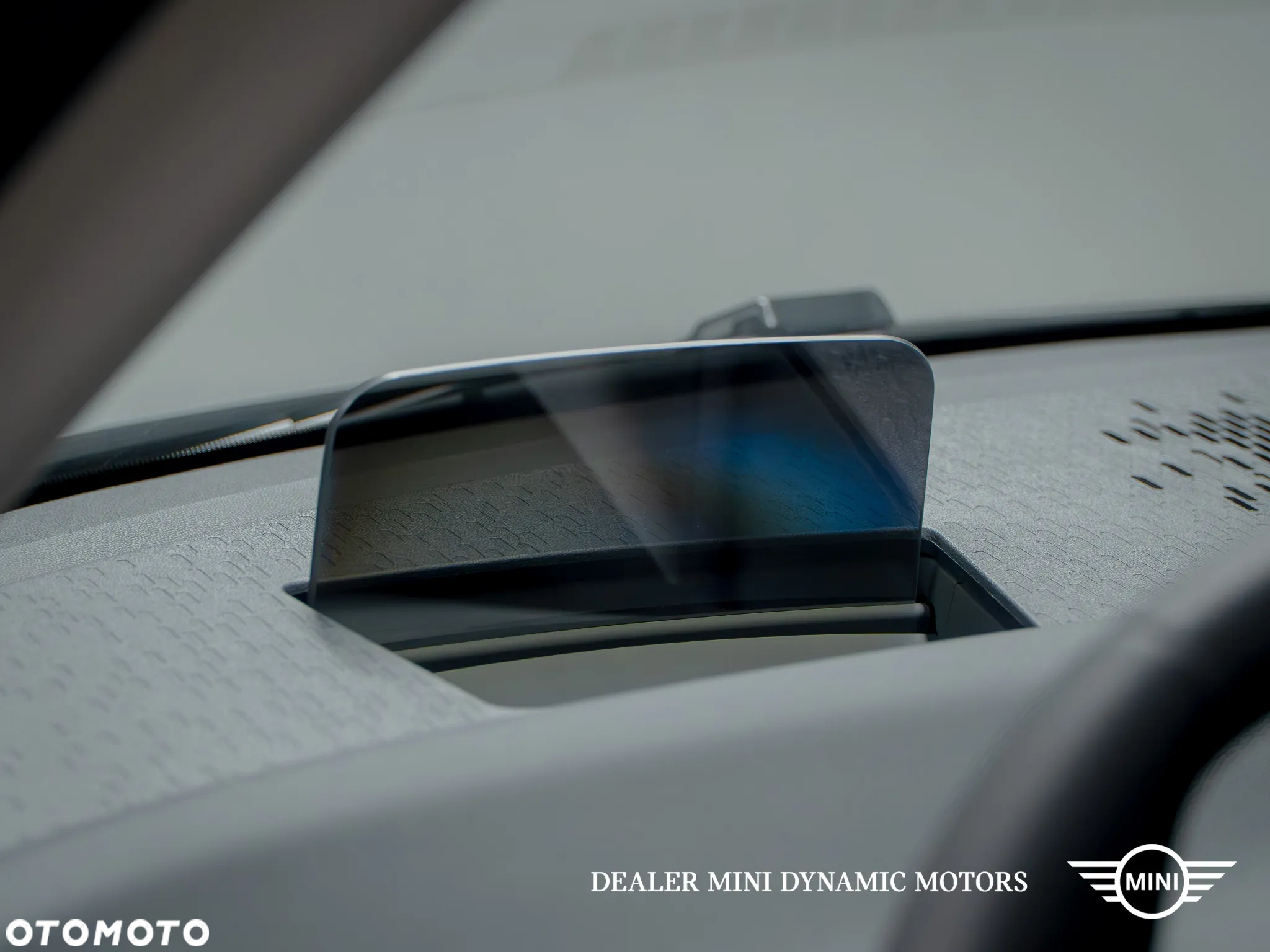 MINI Cooper E Essential Trim - 23