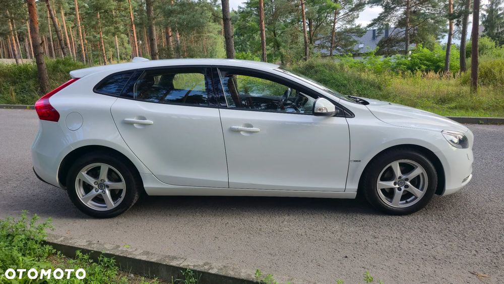 Volvo V40 D2 Kinetic - 4