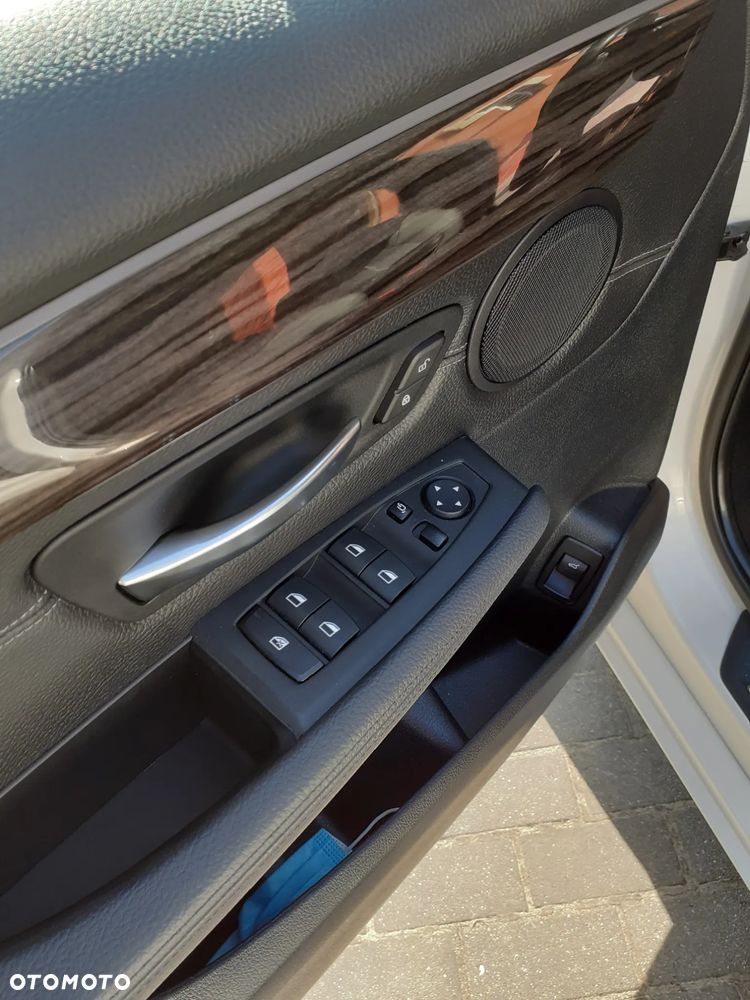BMW Seria 2 216d Luxury Line - 23