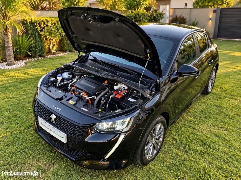 Peugeot e-208 50 kWh Active Pack — fotografia 56