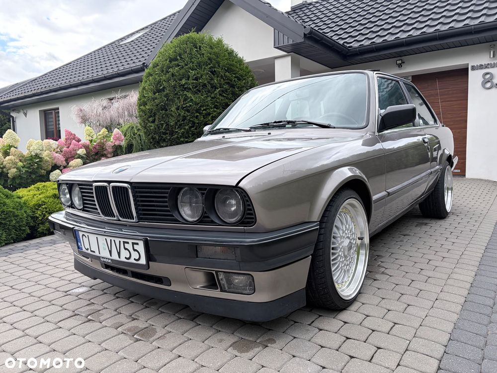 BMW Seria 3 318i - 2