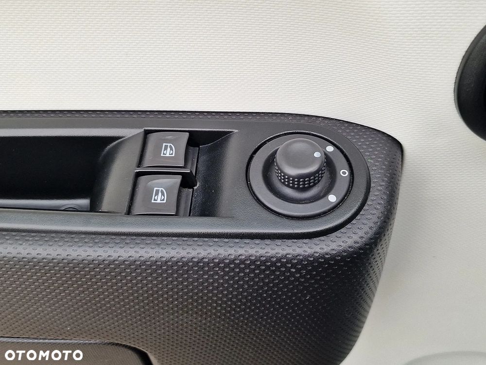 Renault Twingo ENERGY TCe 90 Dynamique - 12