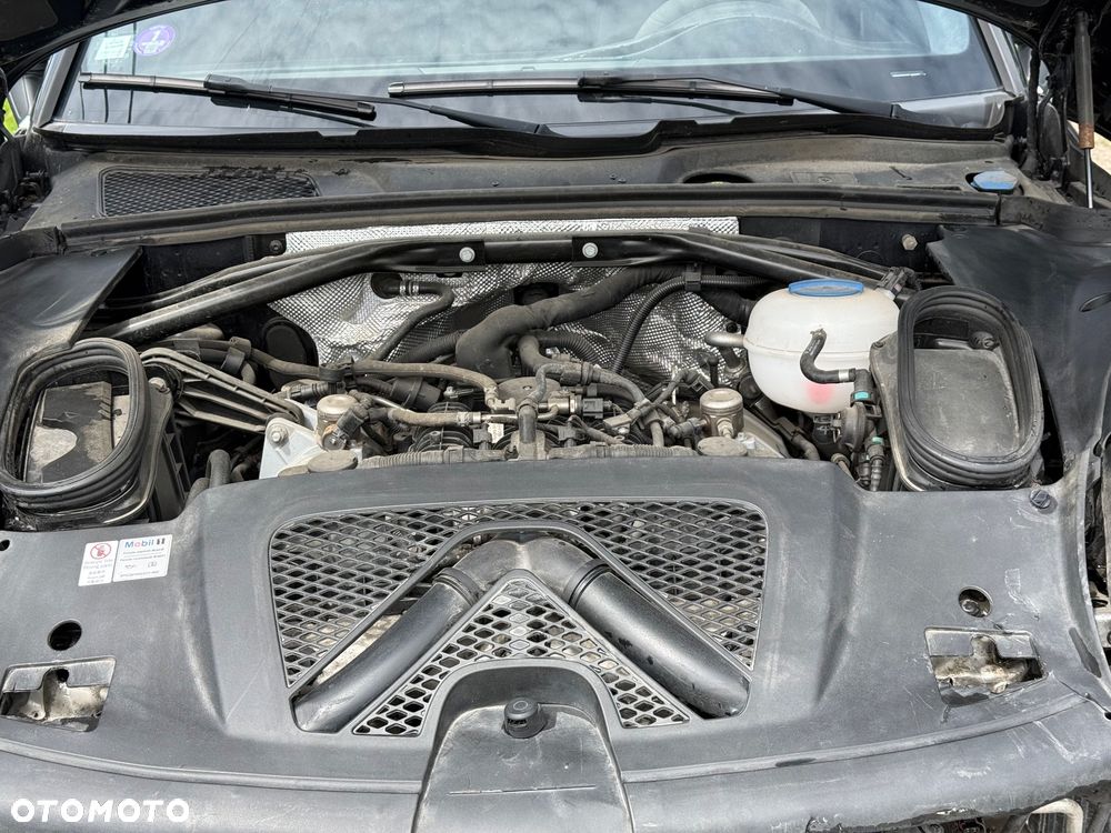 Porsche Macan Turbo PDK - 30