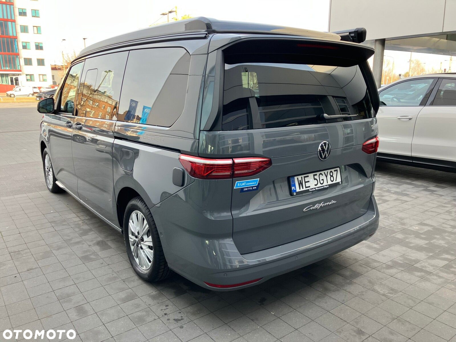 Volkswagen california Nowa California Beach silnik: 2,0 l TSI OPF 204 KM / skrzynia biegów: 7-biegowa DSG rozstaw osi: 3124 mm - 25