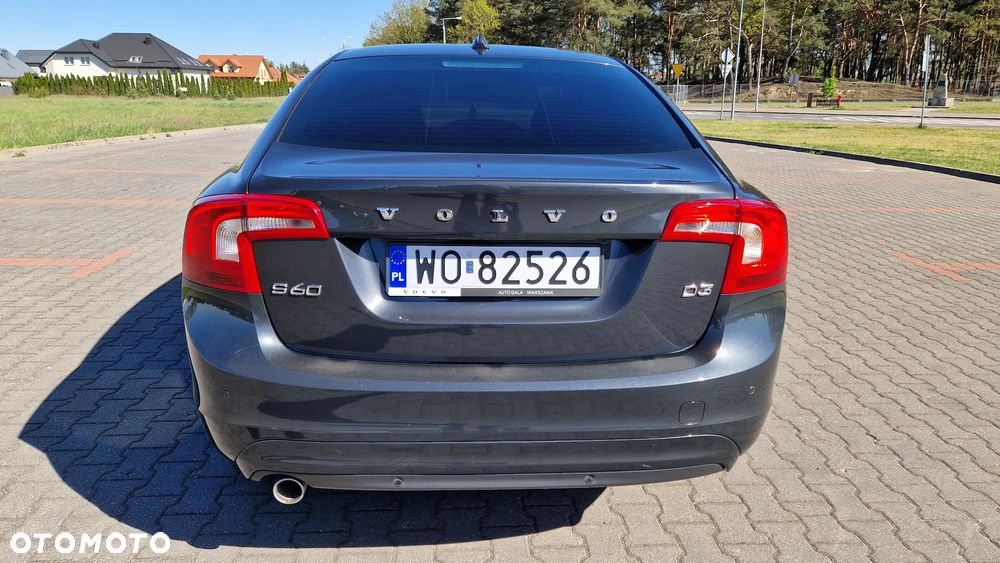 Volvo S60 D3 Momentum - 4