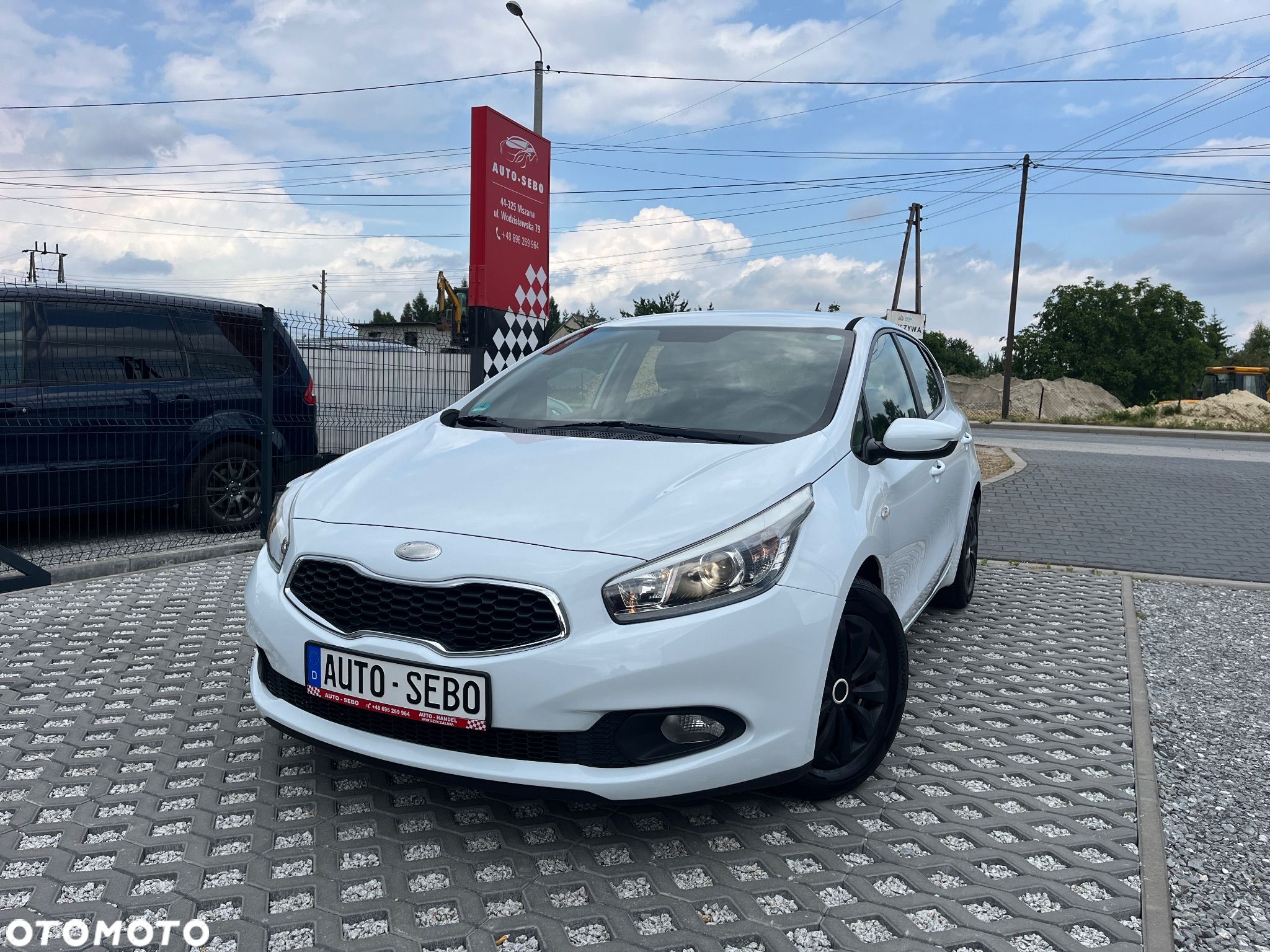 Kia Ceed - 1