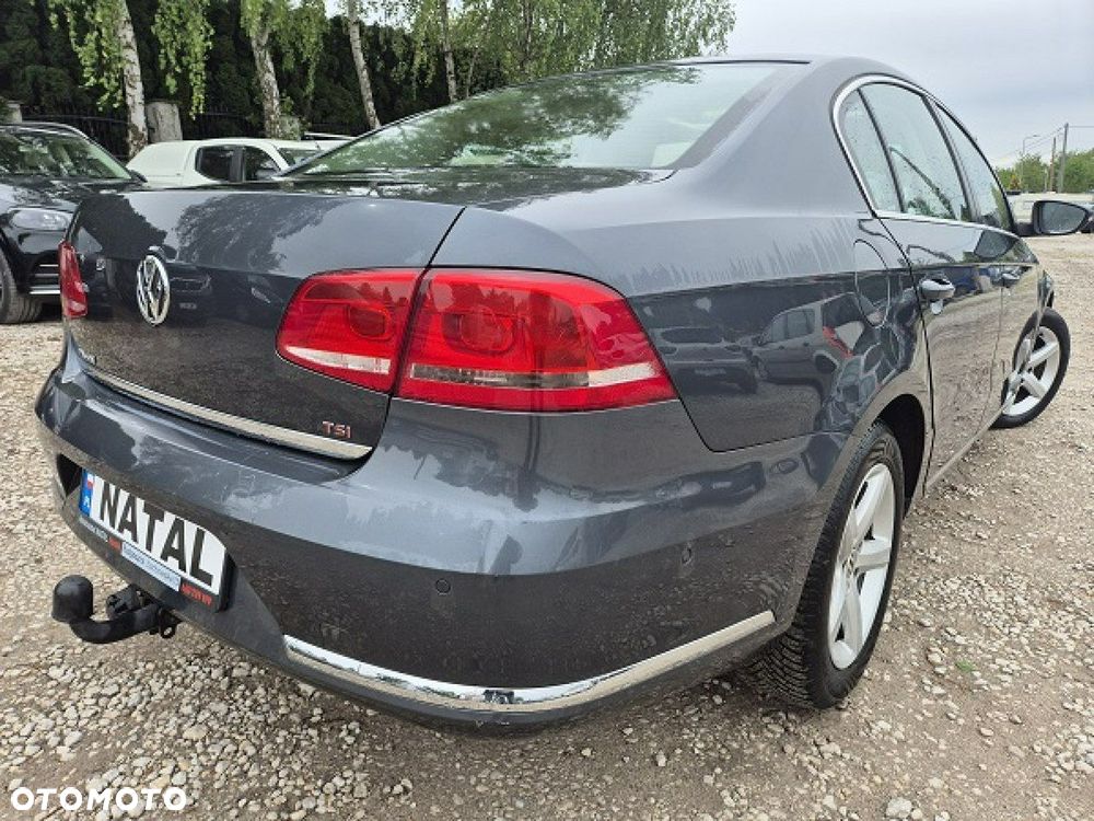 Volkswagen Passat - 2
