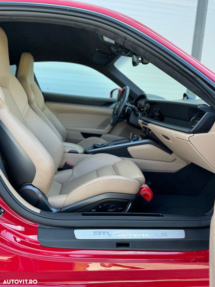 Porsche 911 Carrera 4S PDK - 10