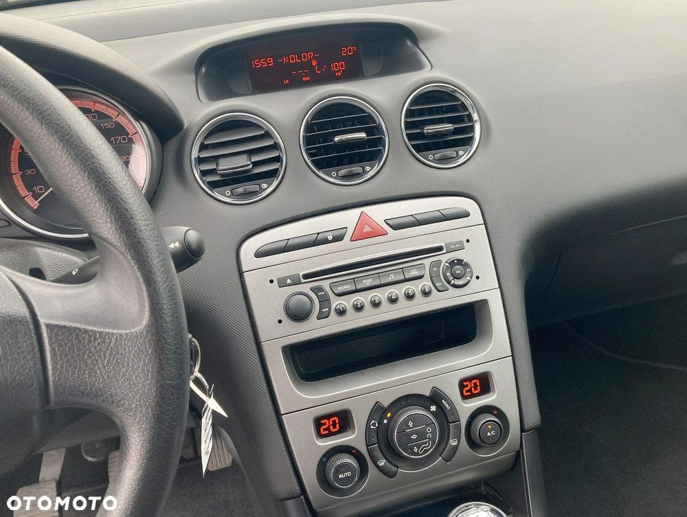 Peugeot 308 120 VTi Style - 22