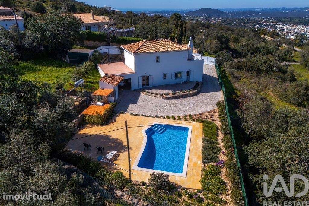 Casa / Villa T3 em Santa Bárbara de Nexe - Grande imagem: 3/37
