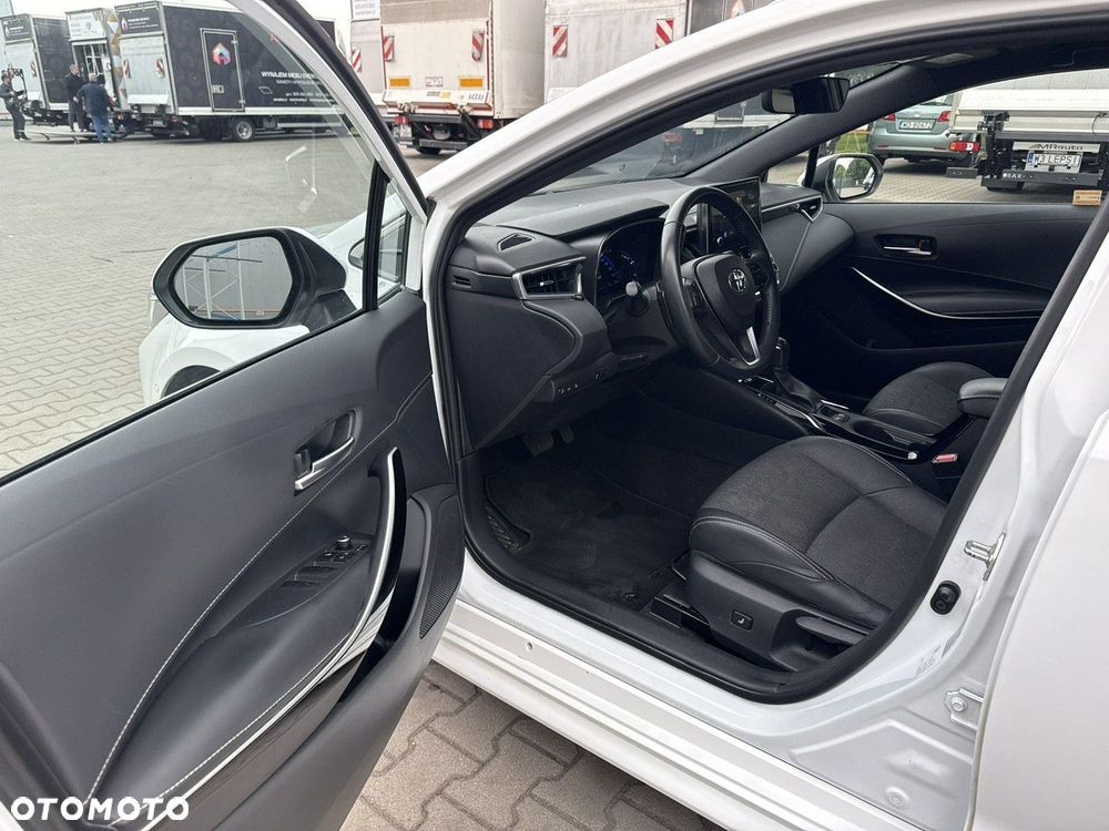 Toyota Corolla 2.0 Hybrid Comfort - 10