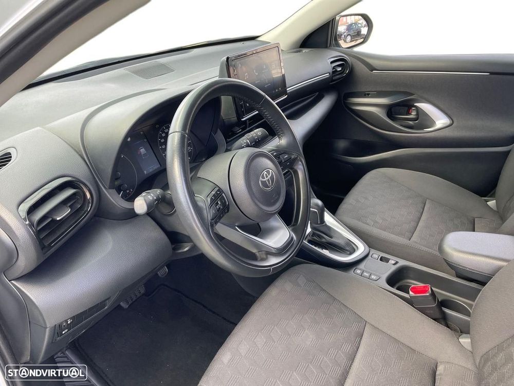 Toyota Yaris - 13