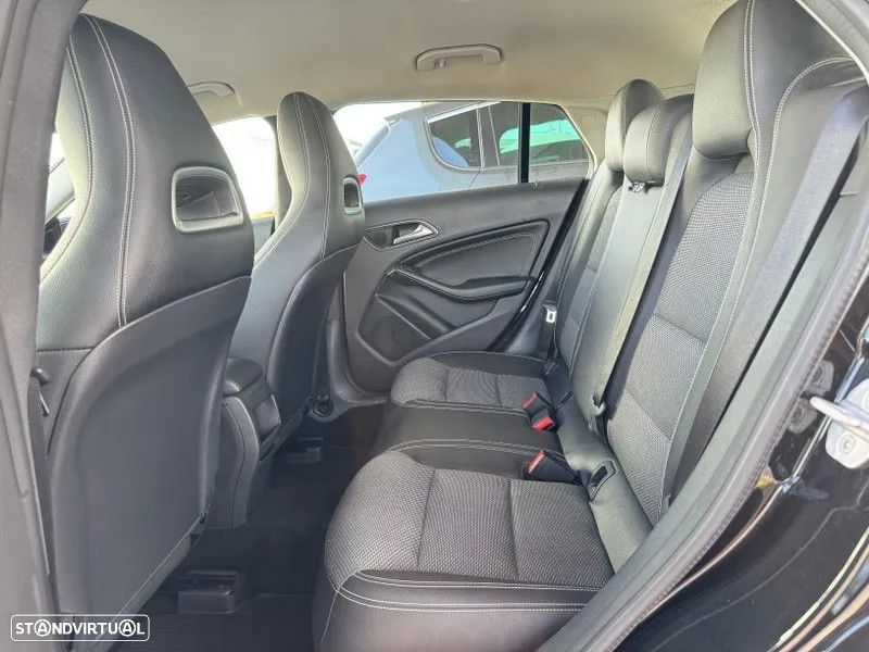 Mercedes-Benz CLA 180 d Shooting Brake Fleet Pack Plus - 28