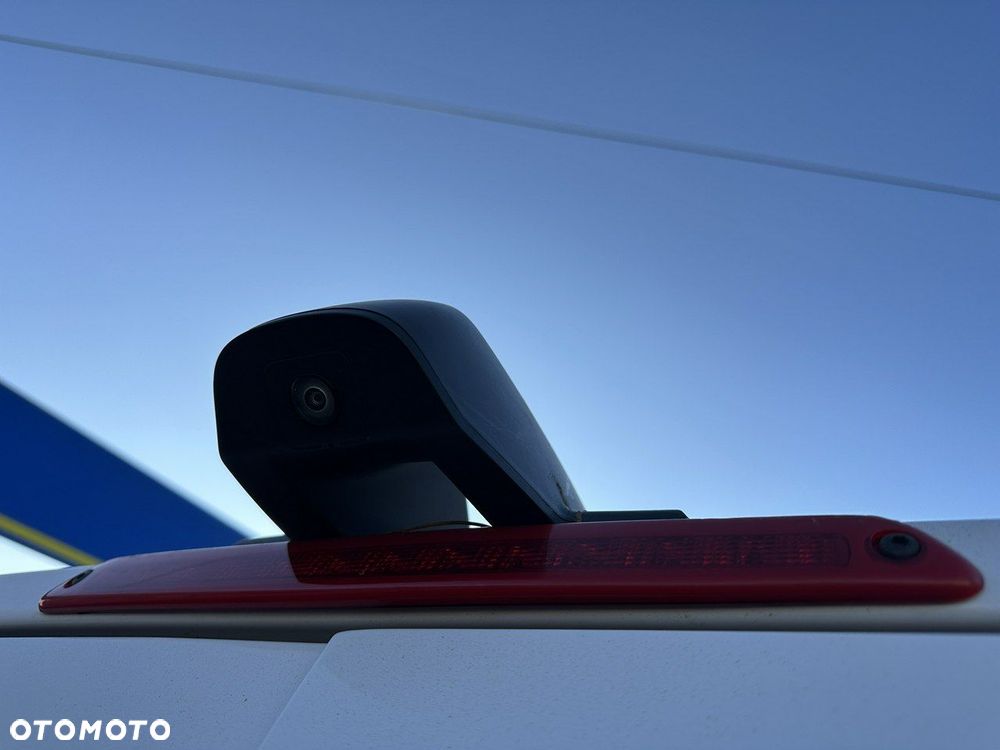 Mercedes-Benz Sprinter - 17