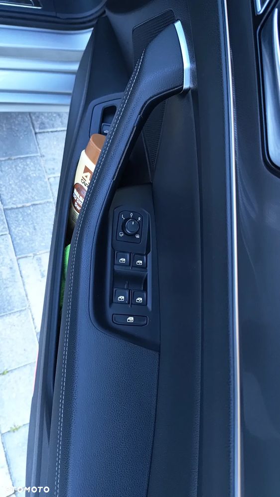 Volkswagen Passat - 21