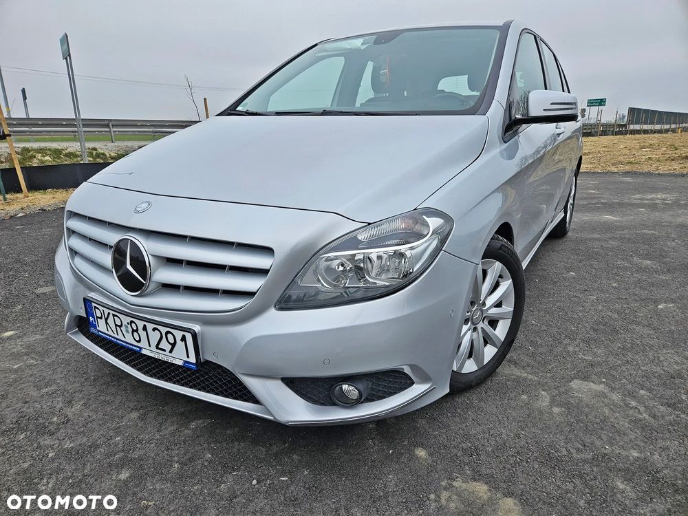 Mercedes-Benz Klasa B 180 (BlueEFFICIENCY) - 1
