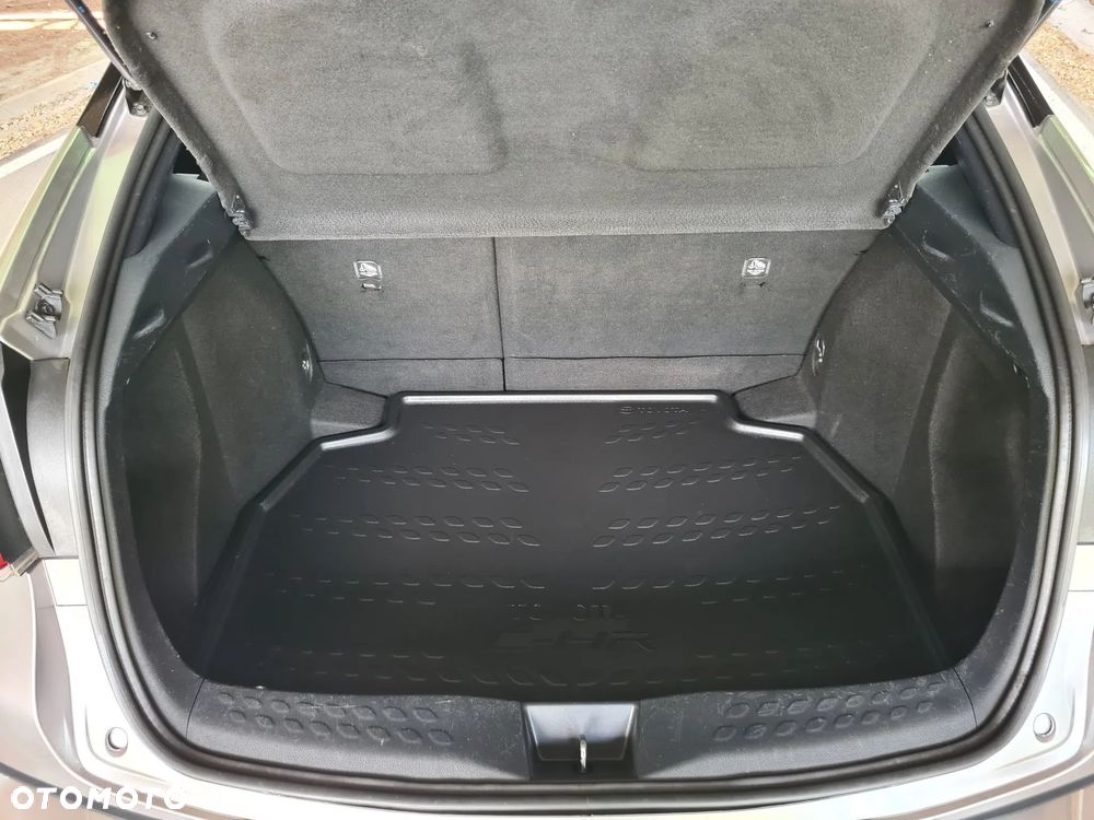 Toyota C-HR Style - 16
