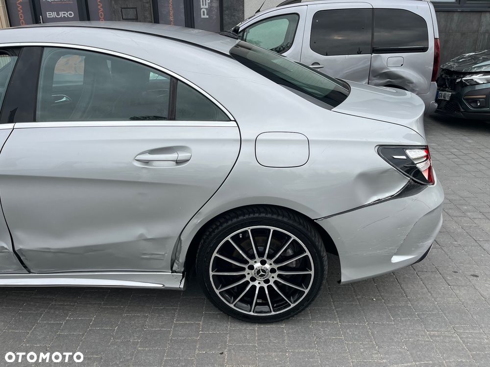 Mercedes-Benz CLA 180 Peak Edition - 15