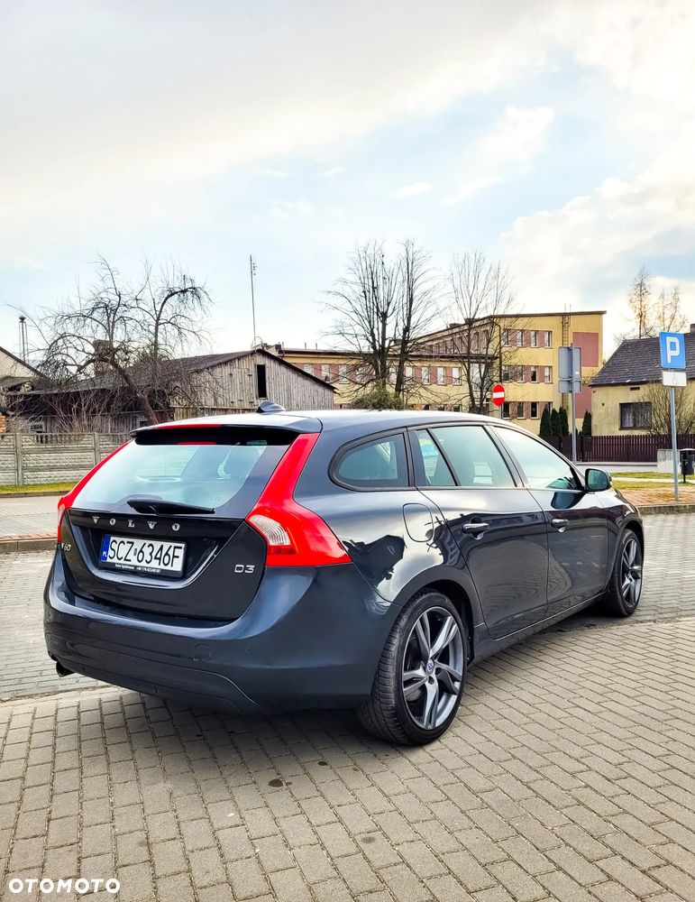 Volvo V60 D3 Geartronic Kinetic - 3