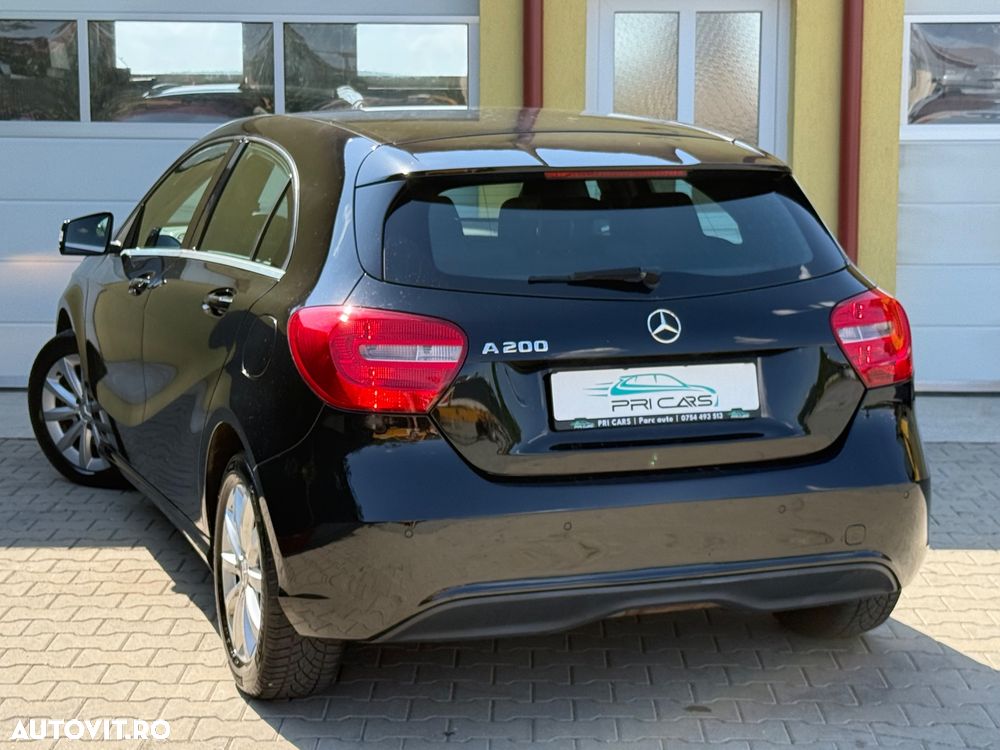 Mercedes-Benz A 200 - 4