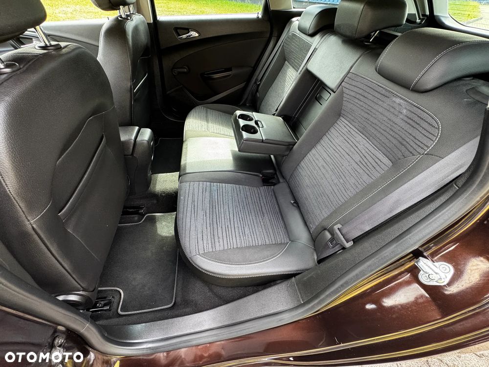 Opel Astra 1.4 Turbo - 14